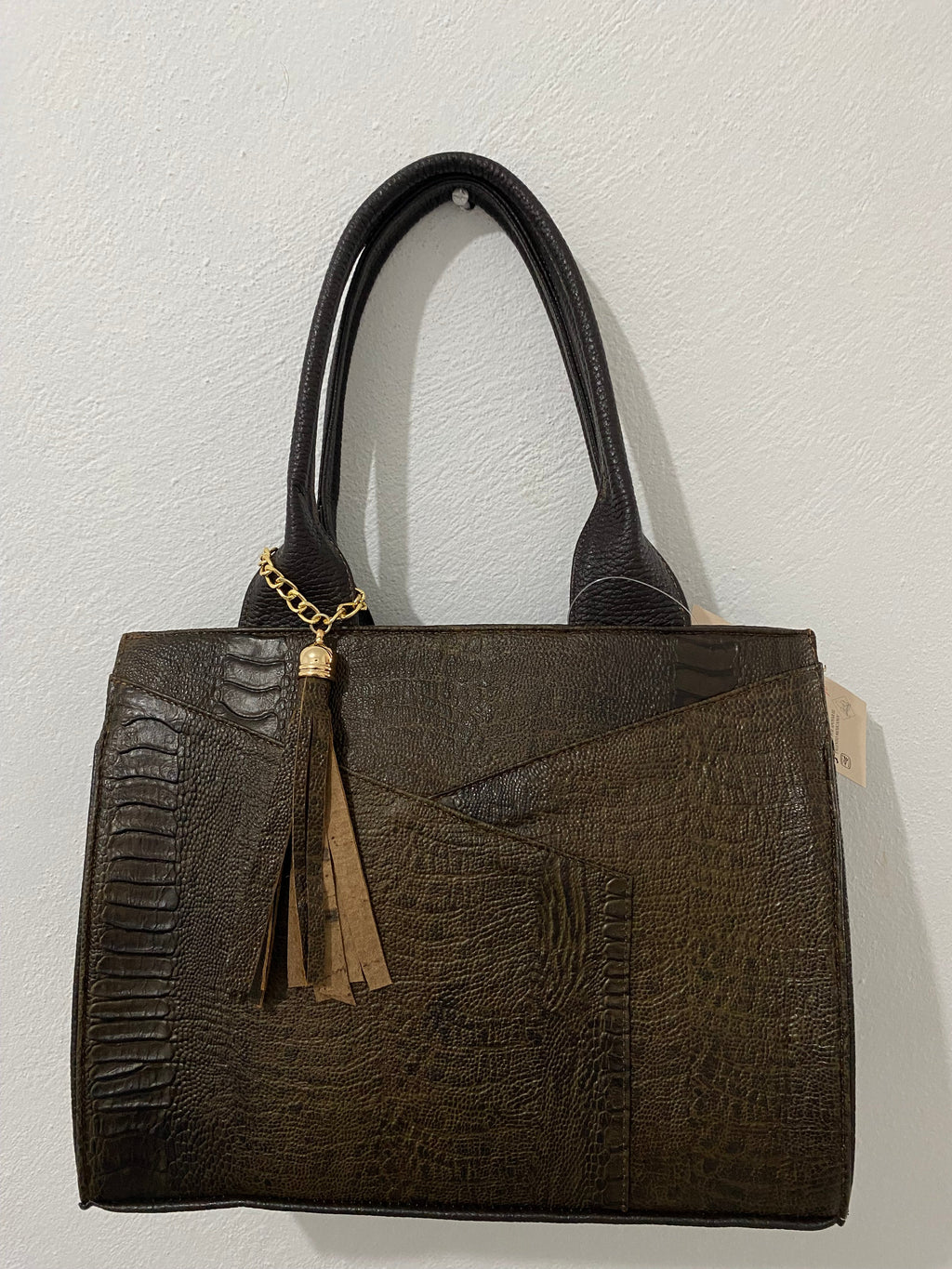 Bolsa Satchel Croc Khaki colgada vista frontal completa