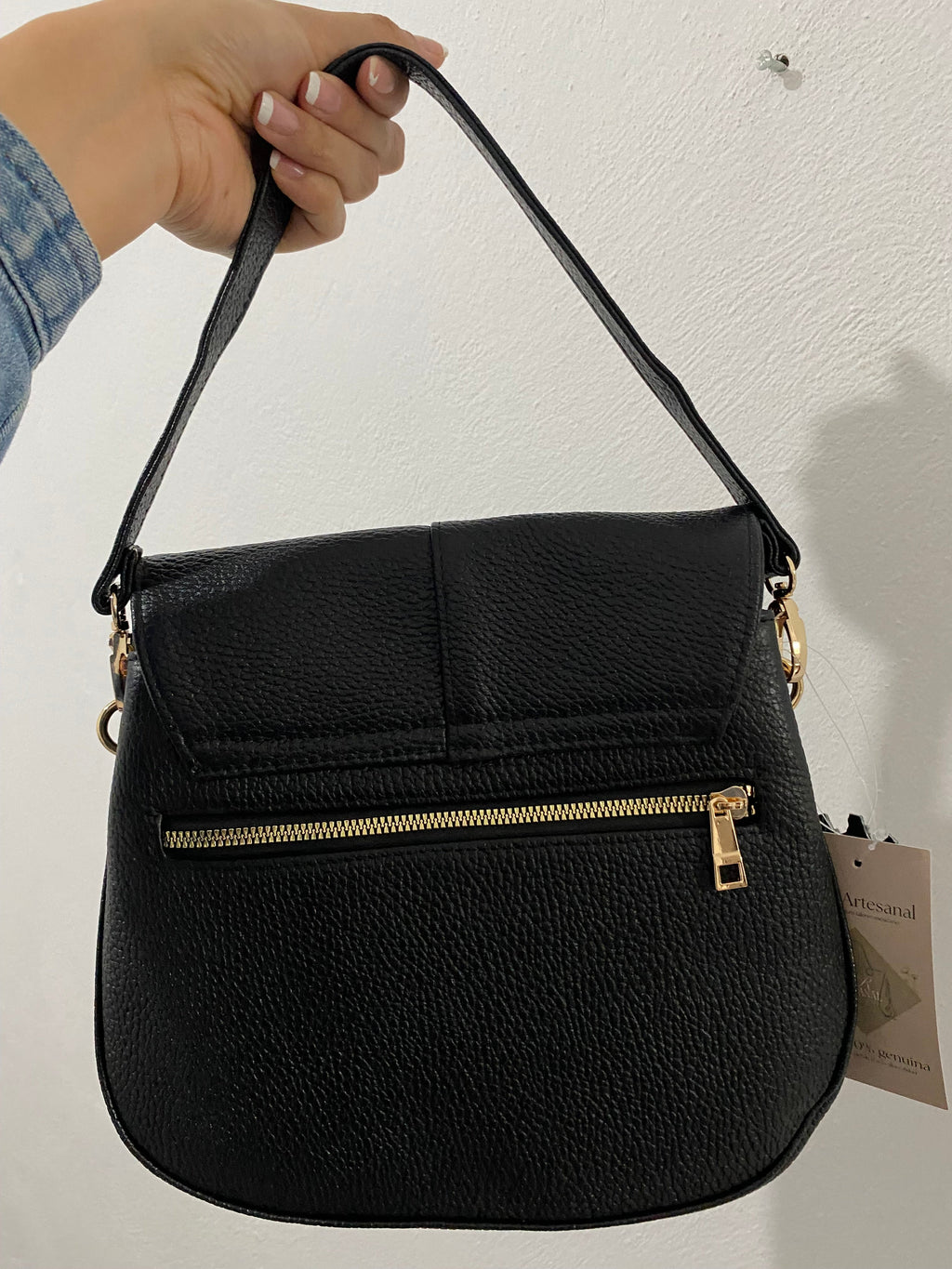 Bolsa Saddle Noir negra vista trasera con bolsillo cremallera