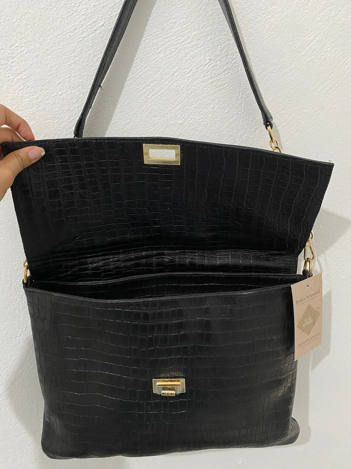 Clutch Noir negro interior abierto vista amplia